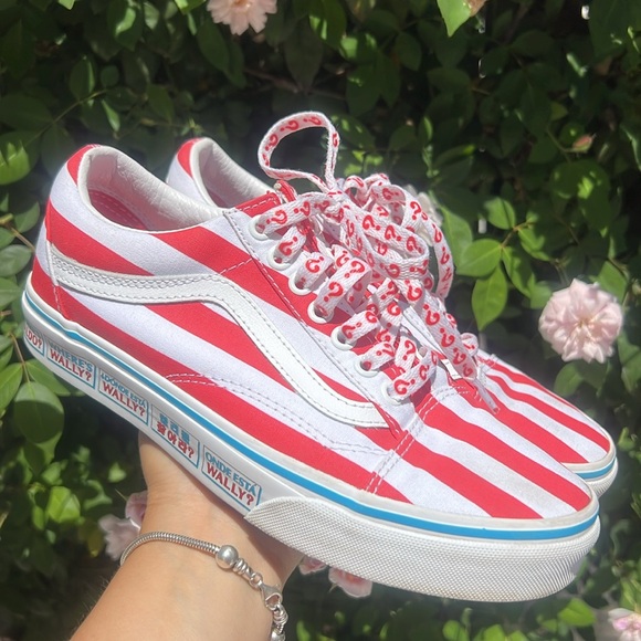 VANS Old Skool X International Stripes Womens Size 8. Where's Waldo Shoes Red - Picture 11 of 17